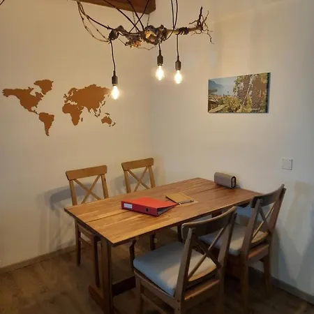 Appartement Chez Un Vigneron Au Village Au 2eme Etage Sans Ascenseur