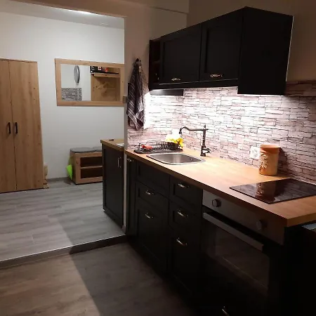Chez Un Vigneron Au Village Au 2eme Etage Sans Ascenseur Appartement Villeneuve