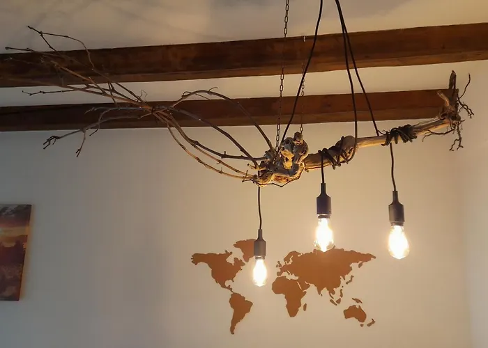 Appartement Chez Un Vigneron Au Village Au 2eme Etage Sans Ascenseur Villeneuve