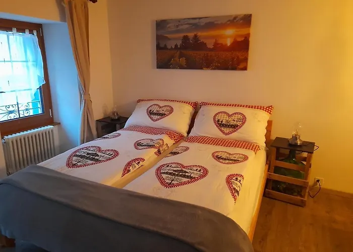 Chez Un Vigneron Au Village Au 2ème étage Sans Ascenseur Appartement Villeneuve